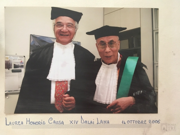 “Laura ad honorem” to the Dalai Lama in 2006